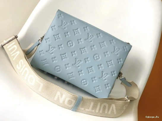 PM-26*20*12cm LOUIS VUITTON COUSSIN 0120